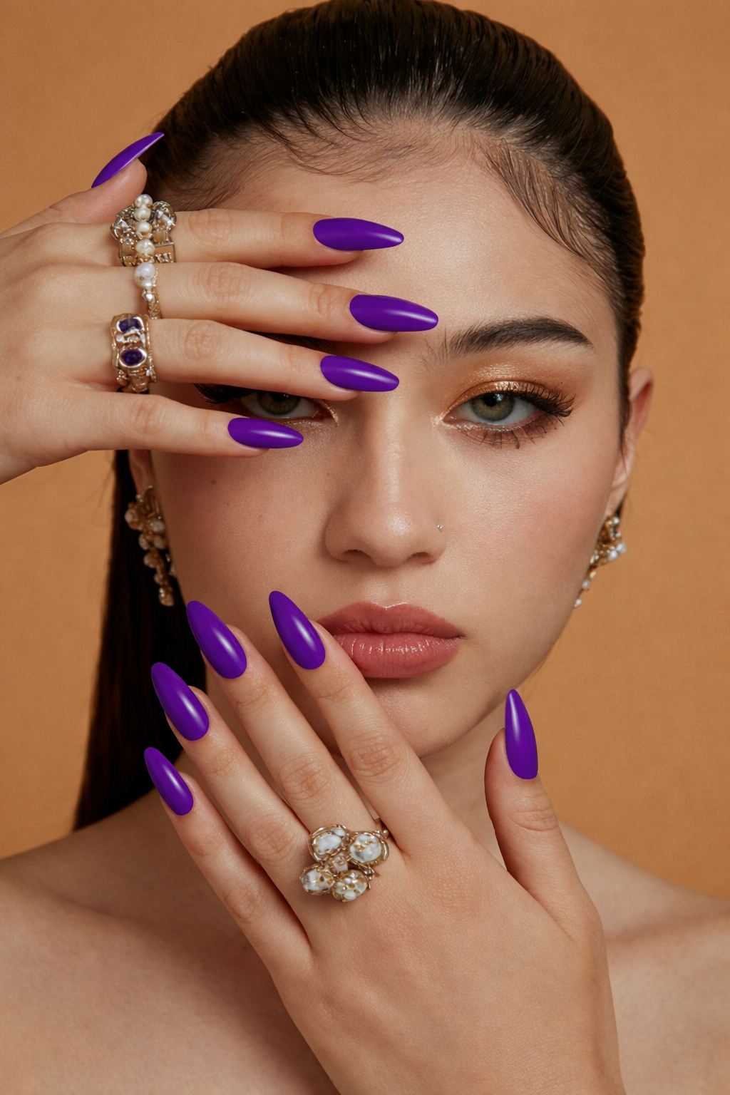 Vibrant Purple Polish Gel