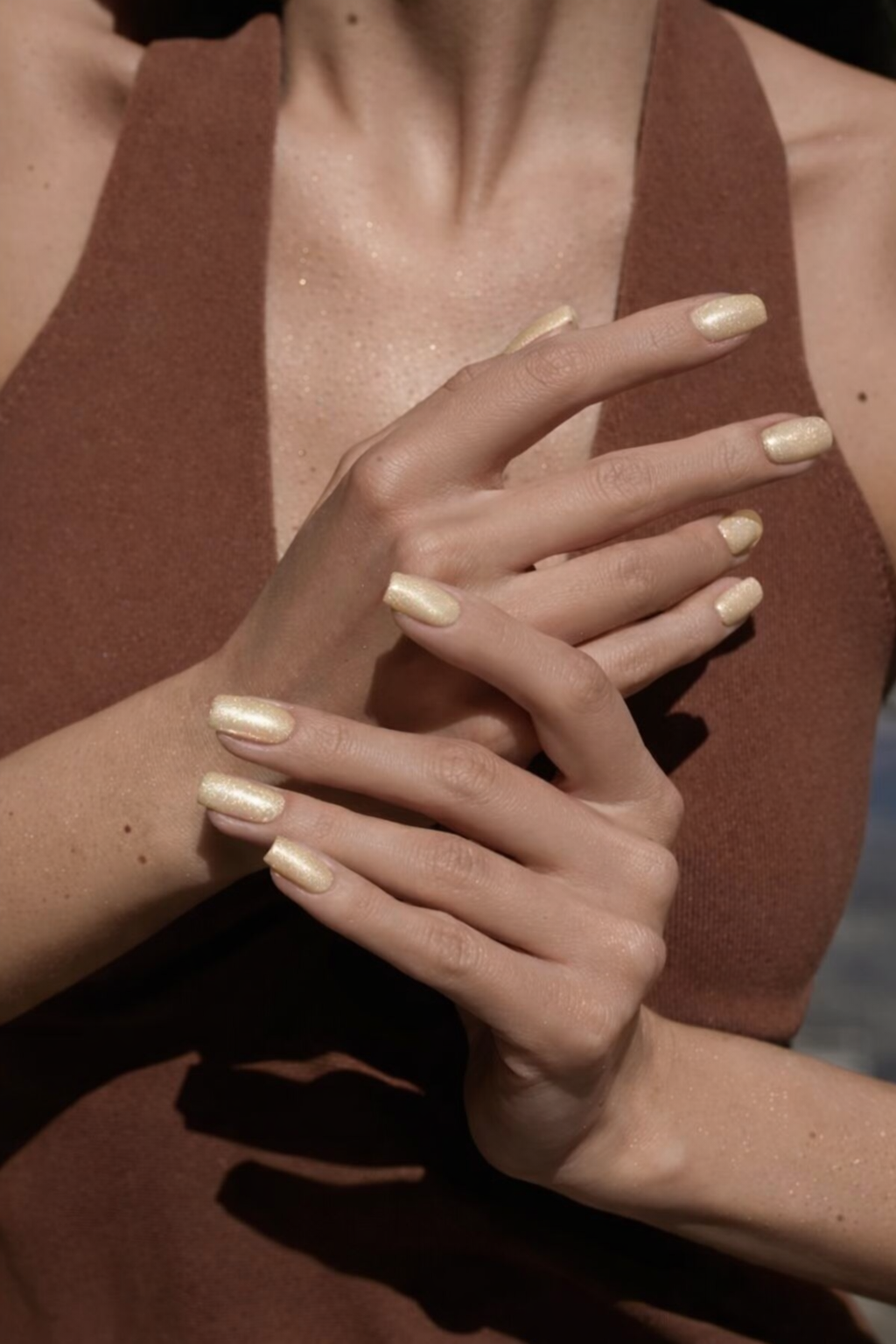 Pearl Gold Shimmer Nail Polish Gel
